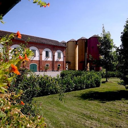 Agriturismo Cascina Nuova Villa วาเลนซา ภายนอก รูปภาพ